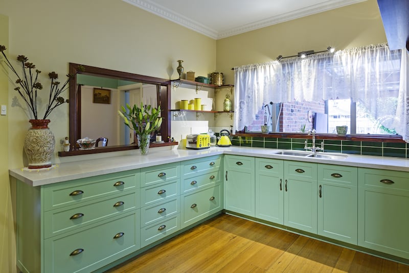 Mitcham Colonial Style Aqua Kitchen